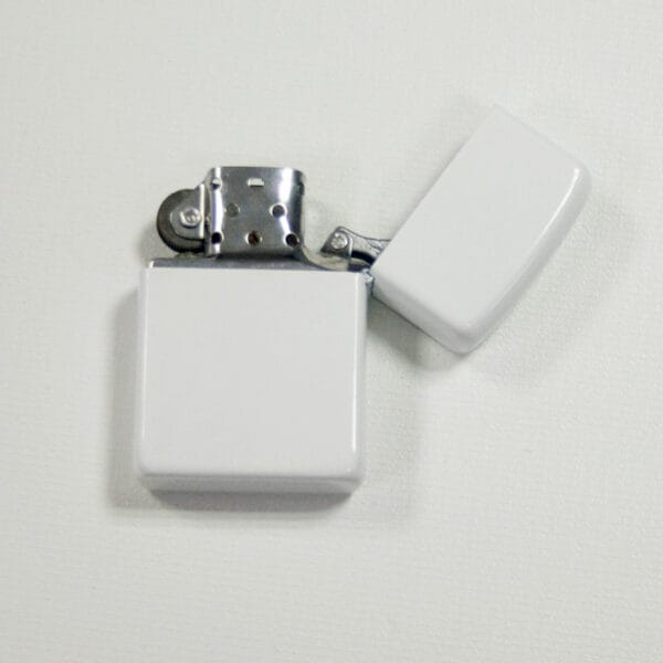 briquet ouvert